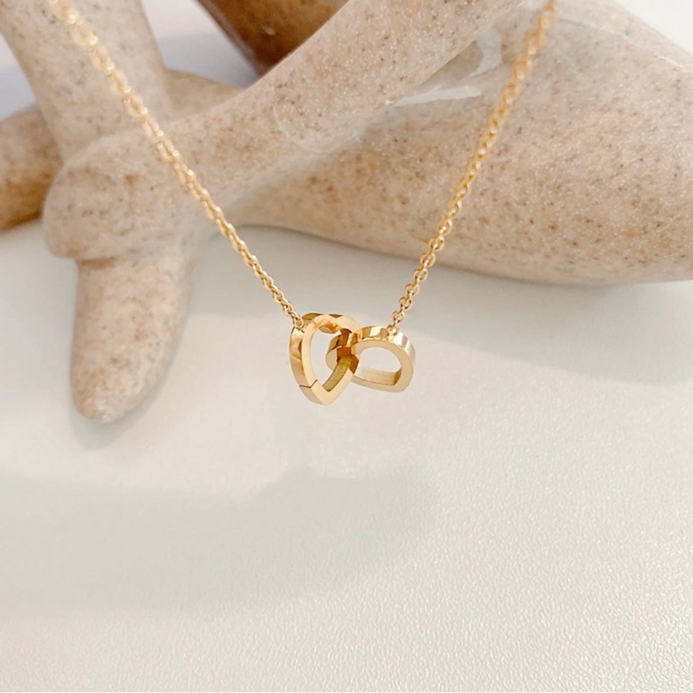 Simple Double Heart Pendant Necklace for Women Couple Stainless Steel - Picture 4 of 6